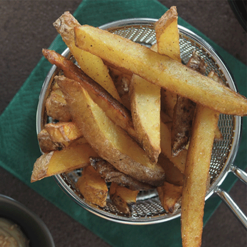Pommes Frites mit Sesam-Mayonnaise