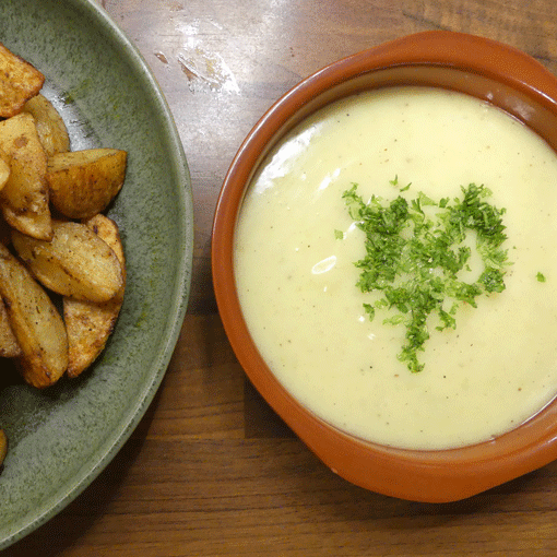 Kaffir-Limonen-Mayonnaise mit Senf und Zitronensaft