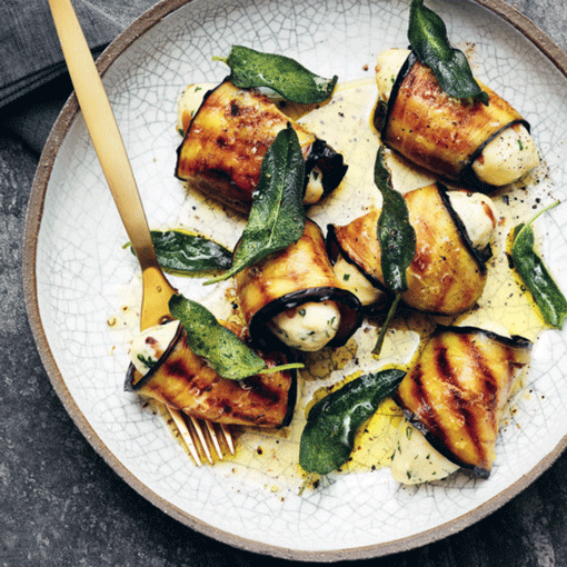 Ricottagnocchi mit Salbeinussbutter und Aubergine