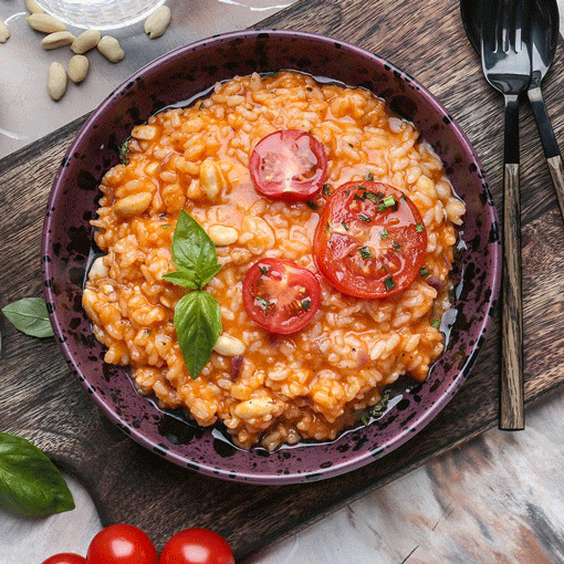Veganes Tomatenrisotto mit Cashew-Parmesan