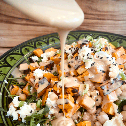 Warmer Süßkartoffelsalat mit Kichererbsen und Feta
