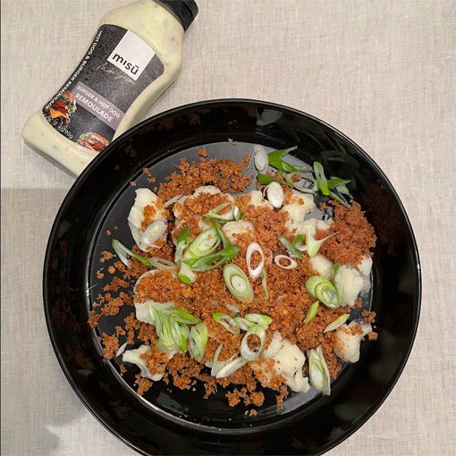 Brösel-Blumenkohl mit Butter und Frühlingszwiebeln