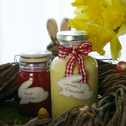 Eierlikör mit Erdbeerfruchtaufstrich