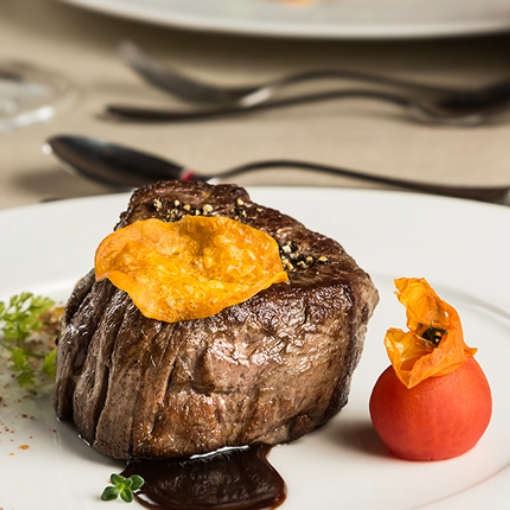 Rinderfiletsteak mit Apfel-Balsam-Butter