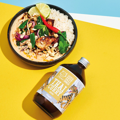 Thai-Curry mit Kokosmilch, Hähnchen und Zuckerschoten