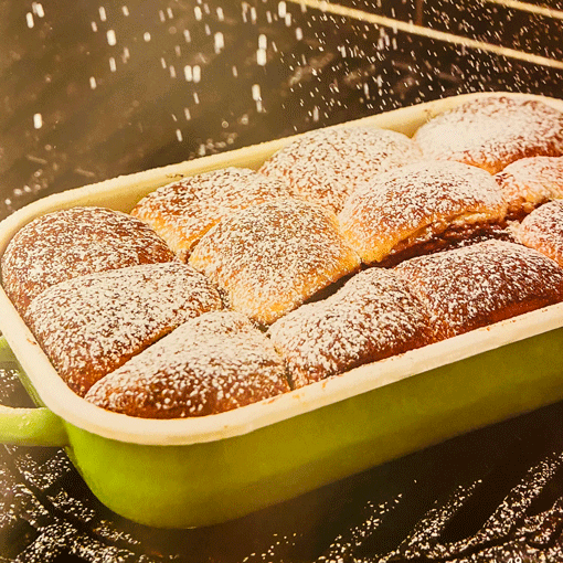 Buchteln mit Himbeermarmelade vom Grill