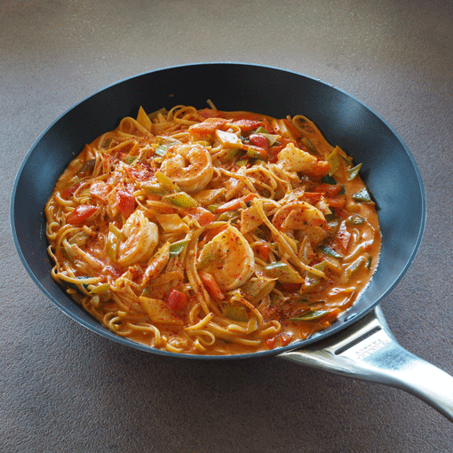 Linguine mit Riesengarnelen und Wurzelgemüse