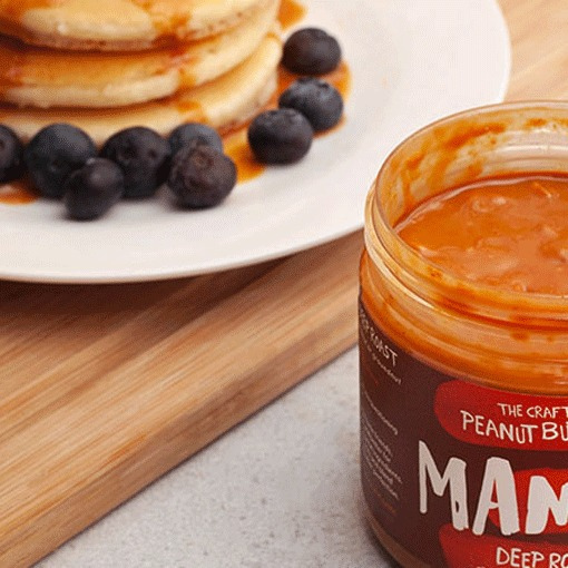 Pfannkuchen mit Erdnussbutter