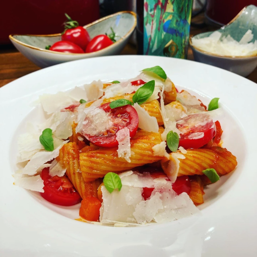 HG-Kaffir-Limonen-Pasta-al-Pomodoro-by-butchergrannys